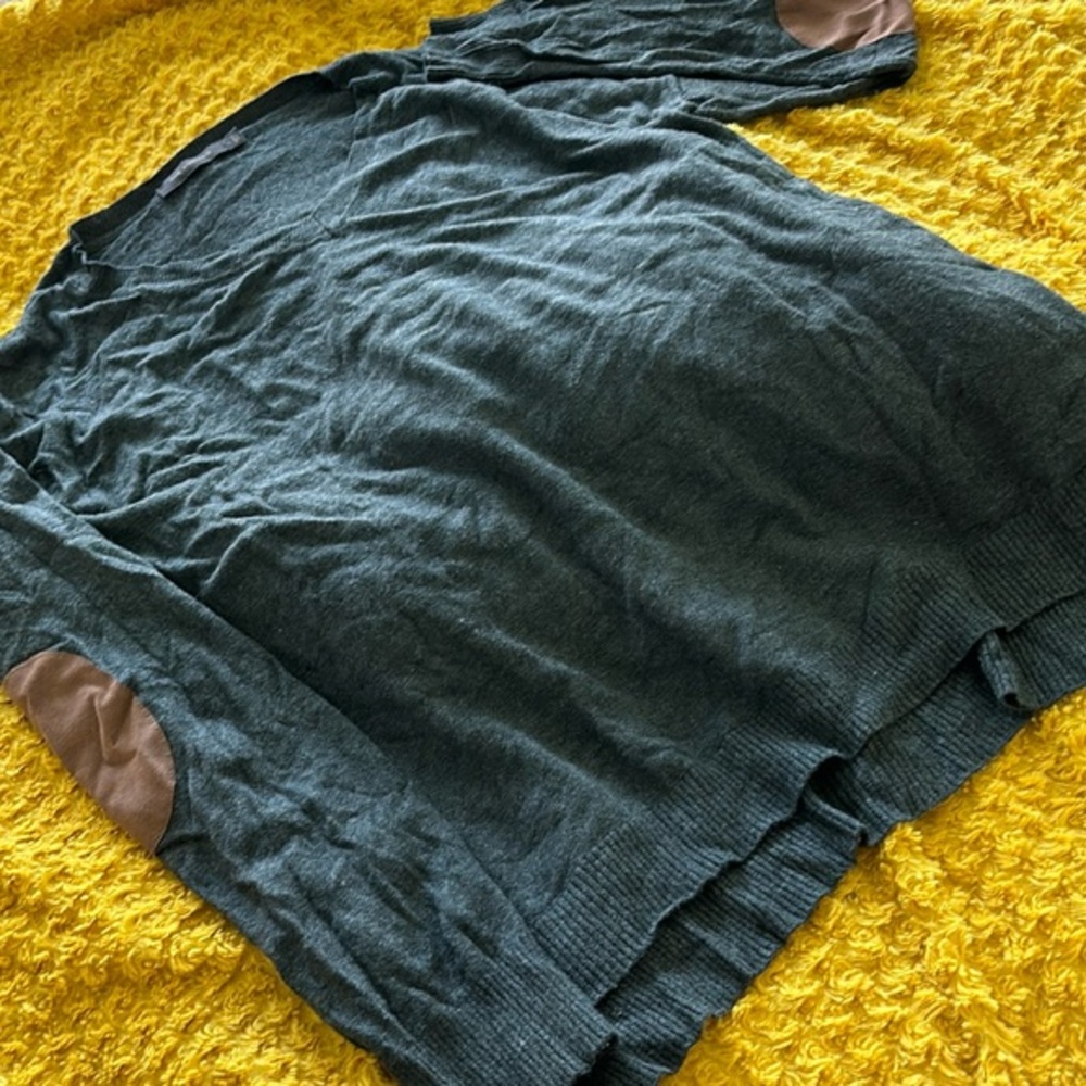 The Limited Smoky Grey V-neck Sweater with Suede on Elbows Size Large